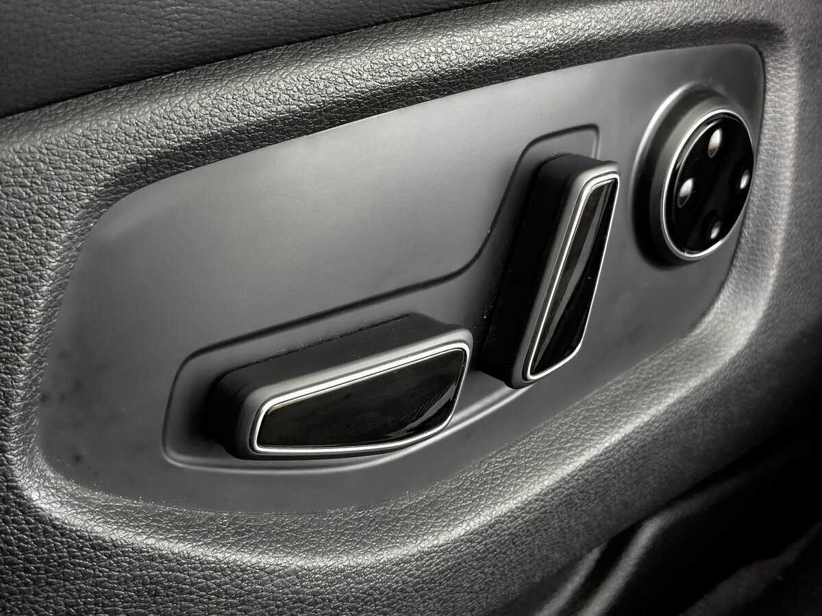 Hyundai Genesis 2015 года с пробегом. Фото: #19