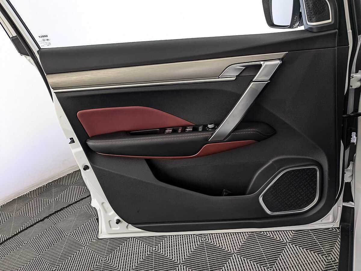 Geely Coolray 2023 года с пробегом. Фото: #18