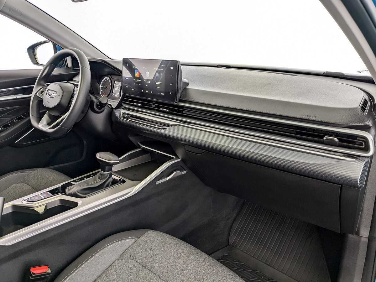 Geely Emgrand 2023 года с пробегом. Фото: #10