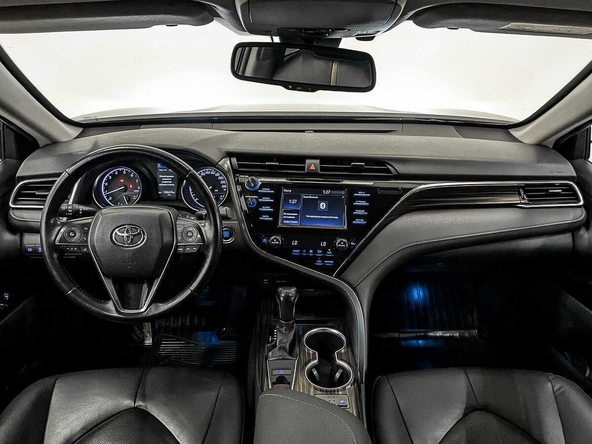 Toyota Camry 2018 года с пробегом. Фото: #13
