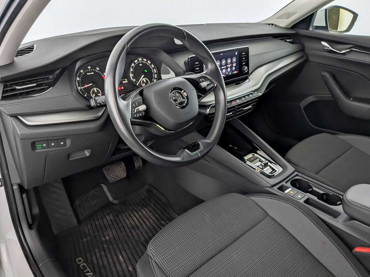 Skoda Octavia 2021 года с пробегом. Фото: #15