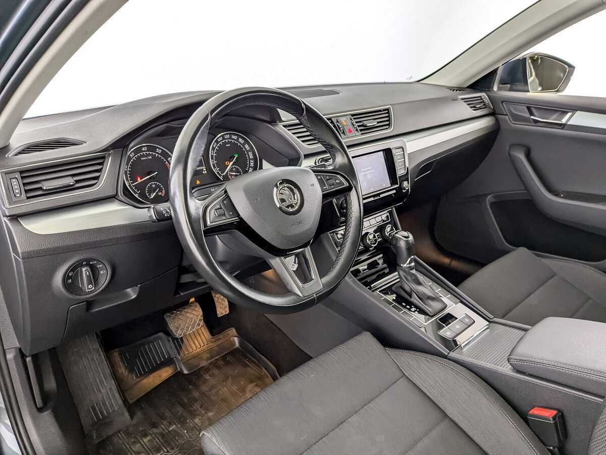 Skoda Superb 2019 года с пробегом. Фото: #15