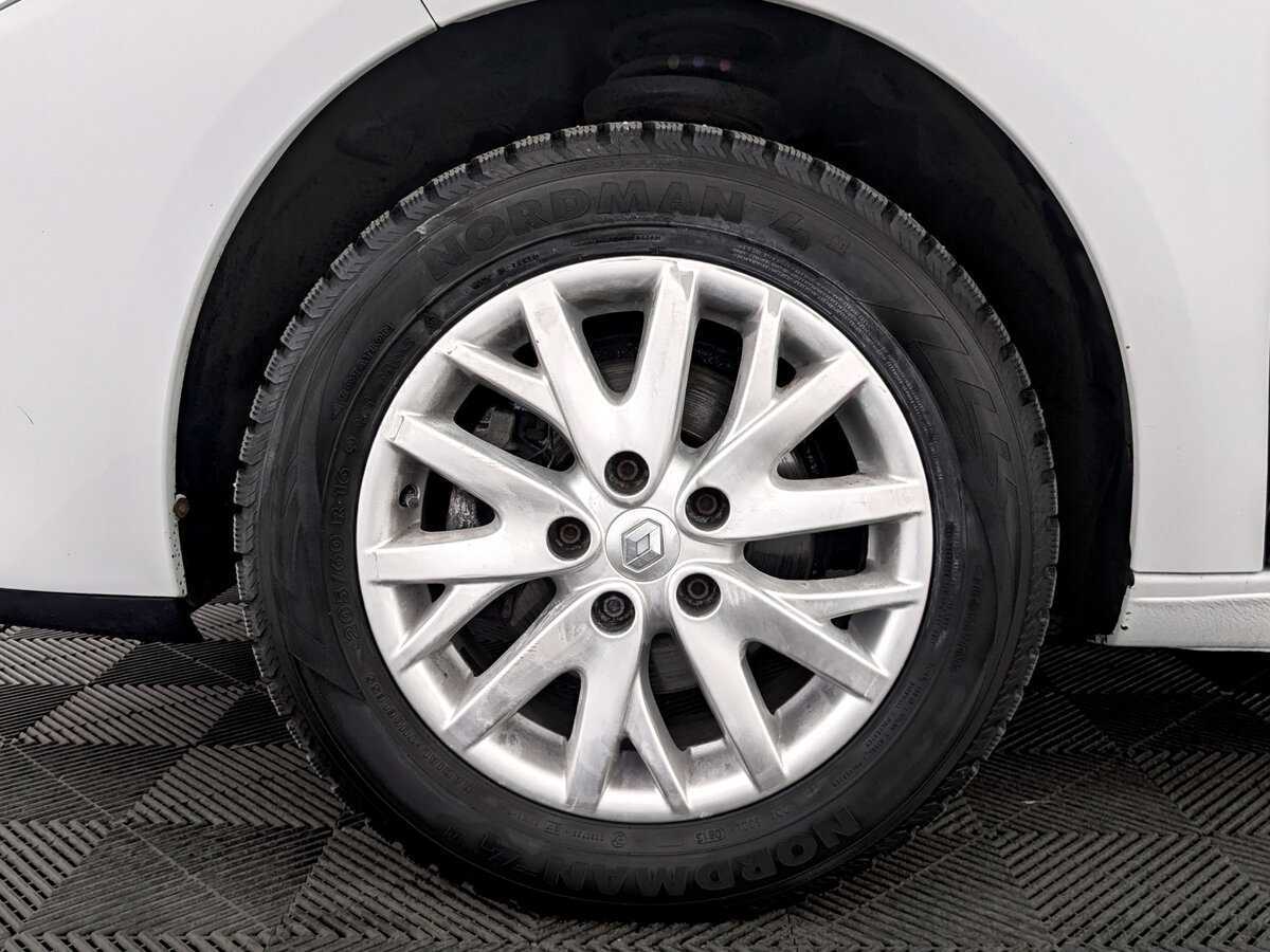 Renault Fluence 2013 года с пробегом. Фото: #17