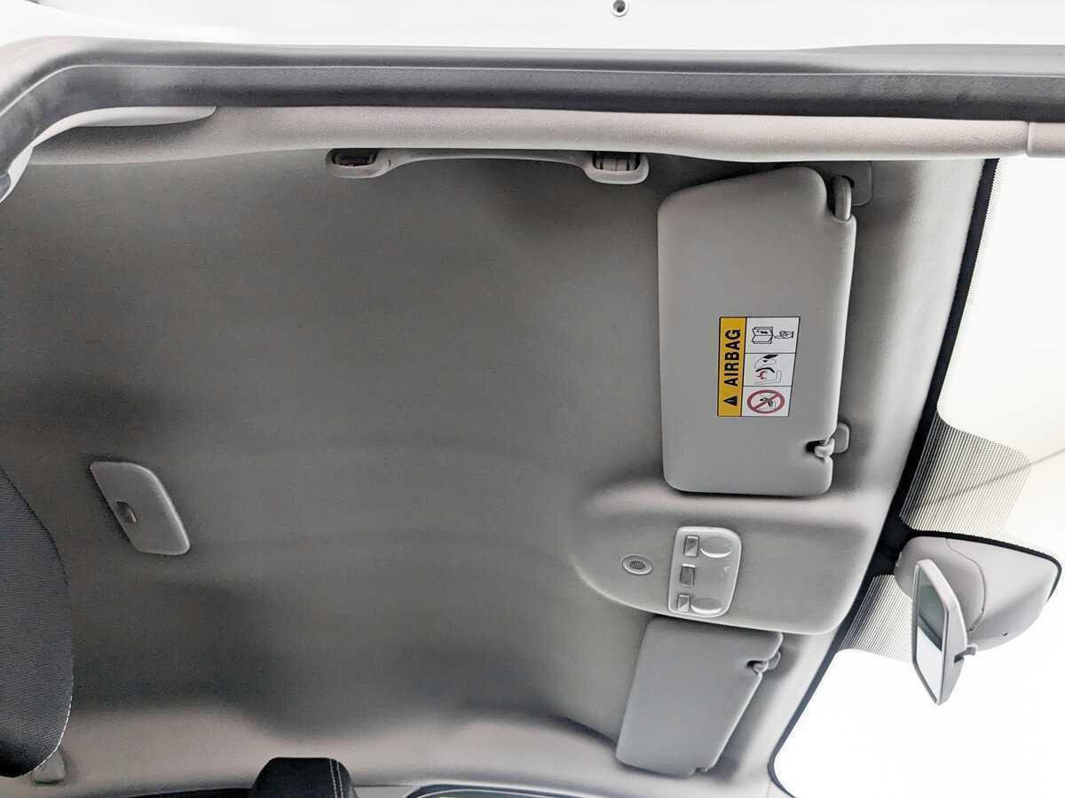 Renault Fluence 2013 года с пробегом. Фото: #21