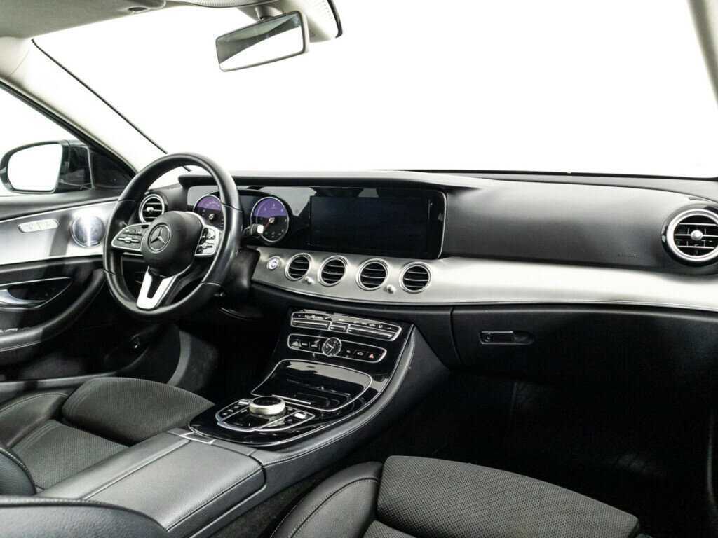 Mercedes-Benz E-Класс 2018 года с пробегом. Фото: #8