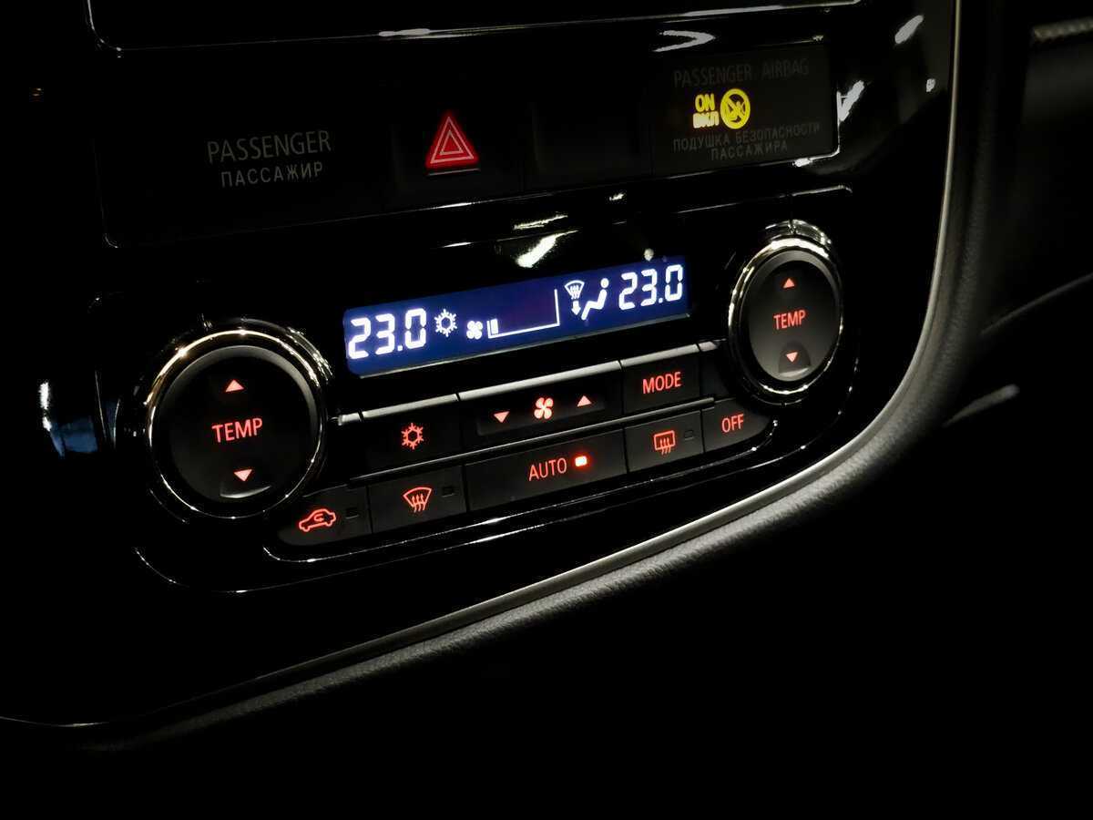 Mitsubishi Outlander 2018 года с пробегом. Фото: #22