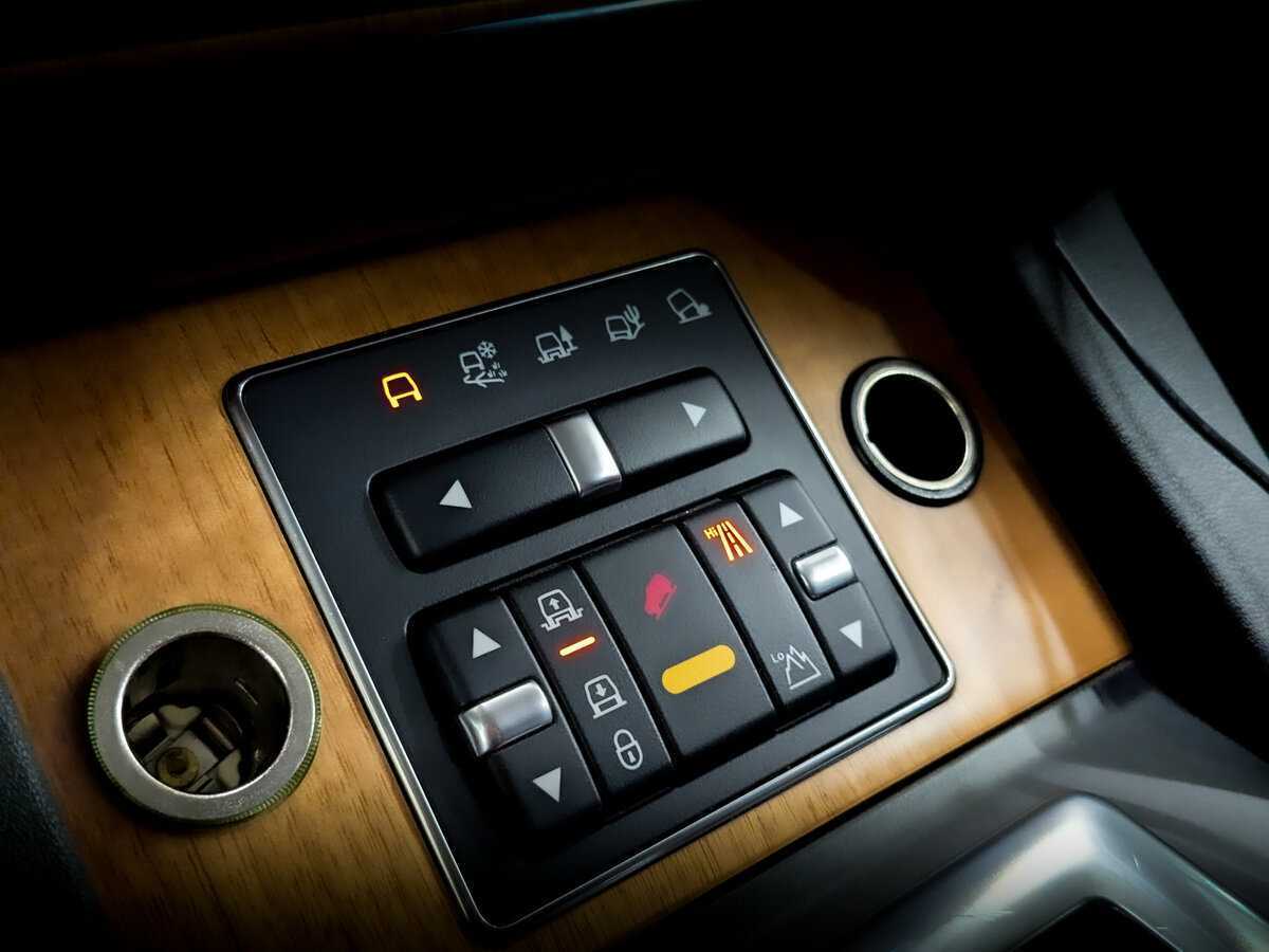 Land Rover Discovery 2013 года с пробегом. Фото: #24