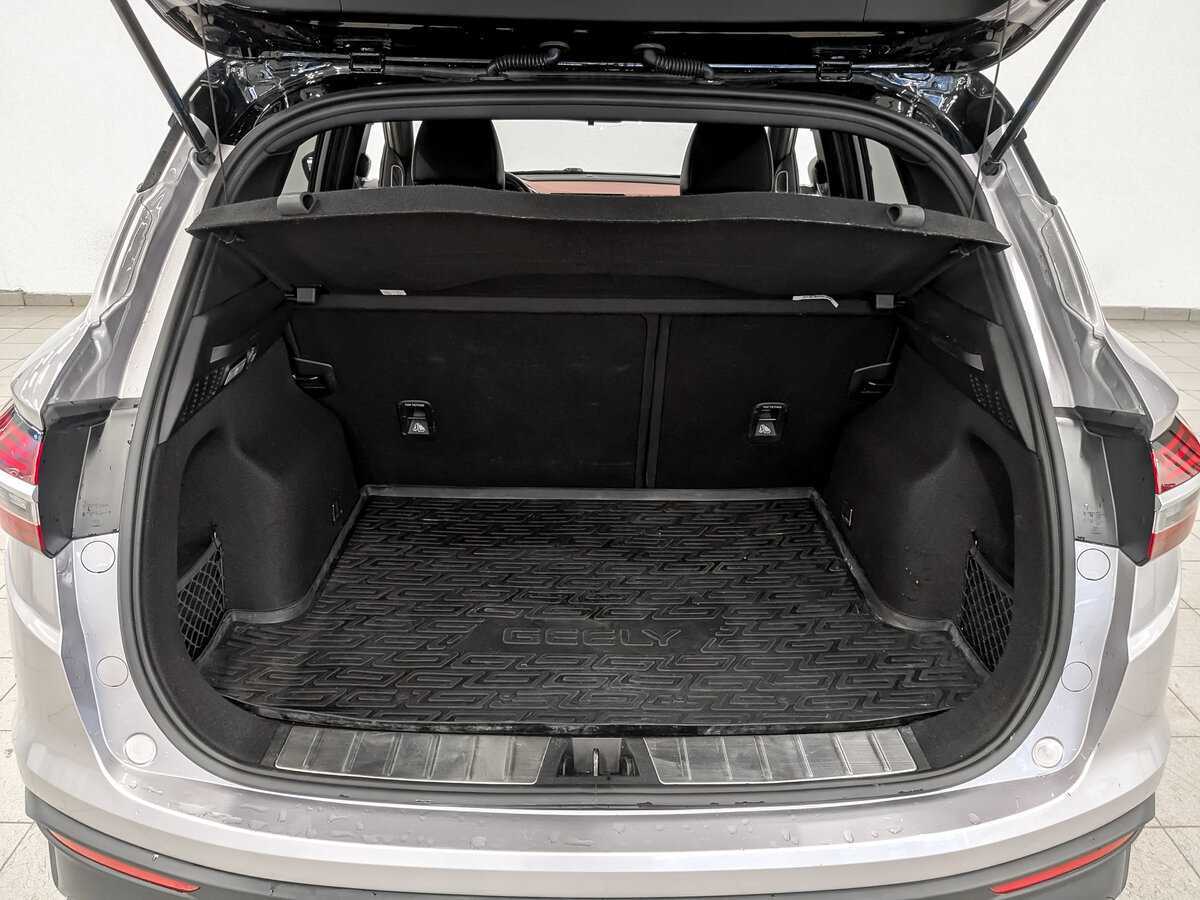Geely Coolray 2023 года с пробегом. Фото: #9