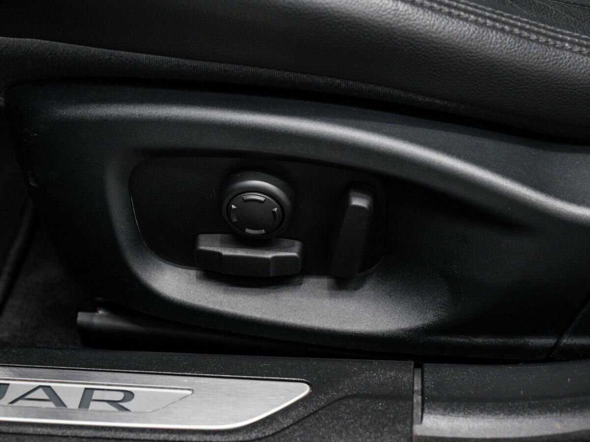 Jaguar XF 2016 года с пробегом. Фото: #16