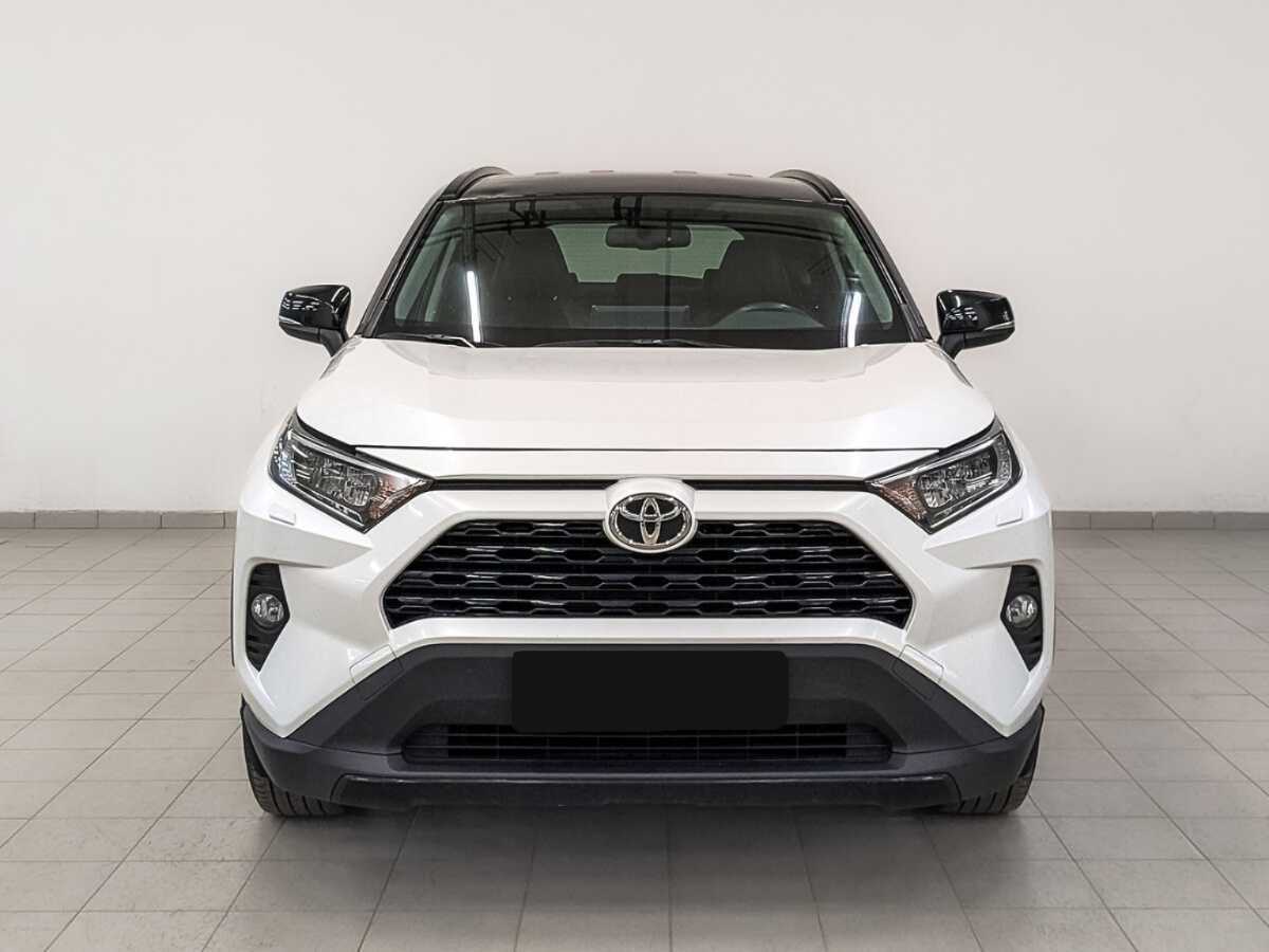 Toyota RAV4 2021 года с пробегом. Фото: #1