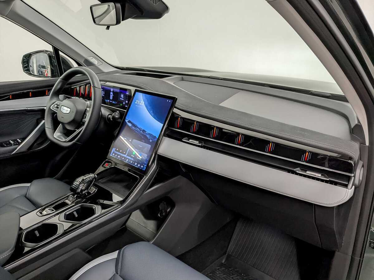 Geely Atlas 2024 года с пробегом. Фото: #10