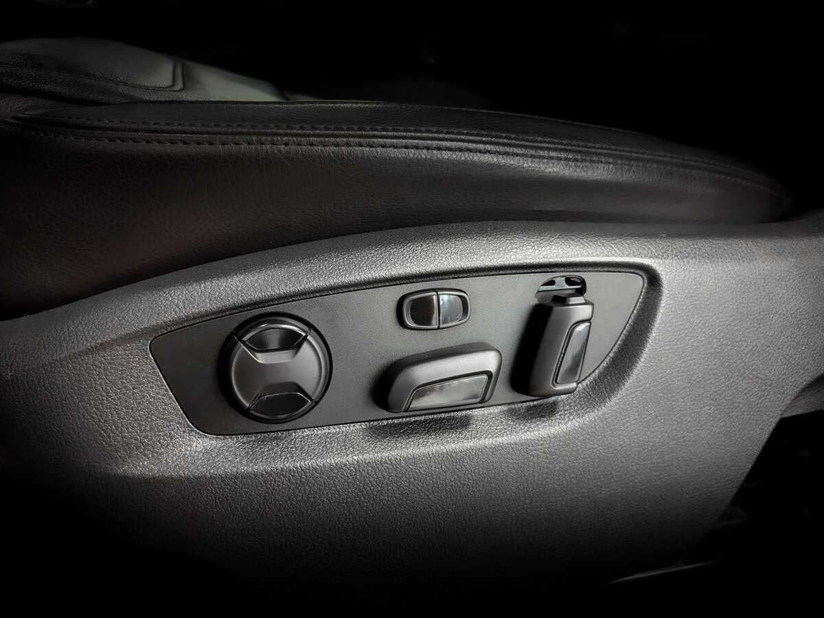 Volkswagen Touareg 2013 года с пробегом. Фото: #18