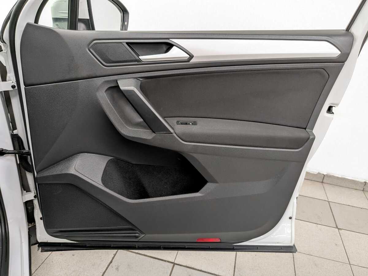 Volkswagen Tiguan 2021 года с пробегом. Фото: #22