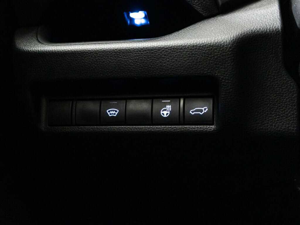 Toyota RAV4 2020 года с пробегом. Фото: #20