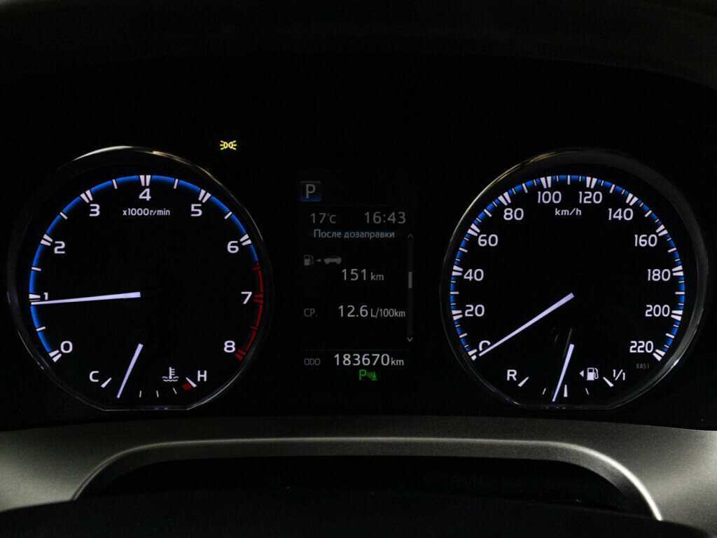 Toyota RAV4 2017 года с пробегом. Фото: #11