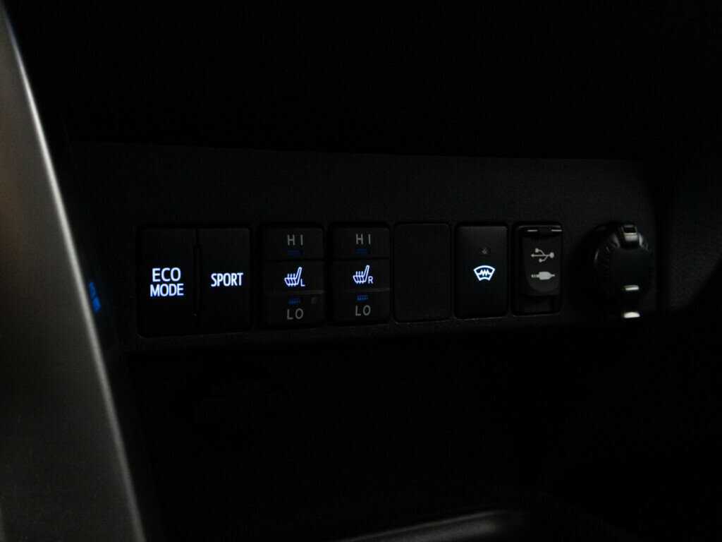 Toyota RAV4 2017 года с пробегом. Фото: #19