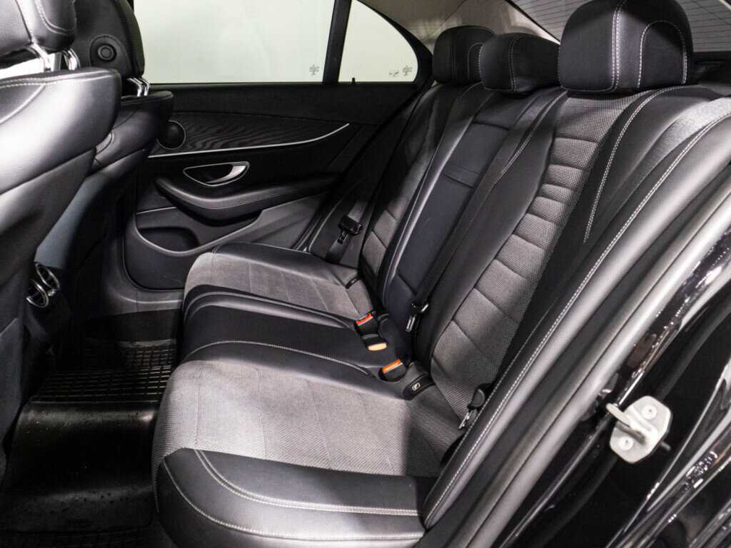 Mercedes-Benz E-Класс 2017 года с пробегом. Фото: #9