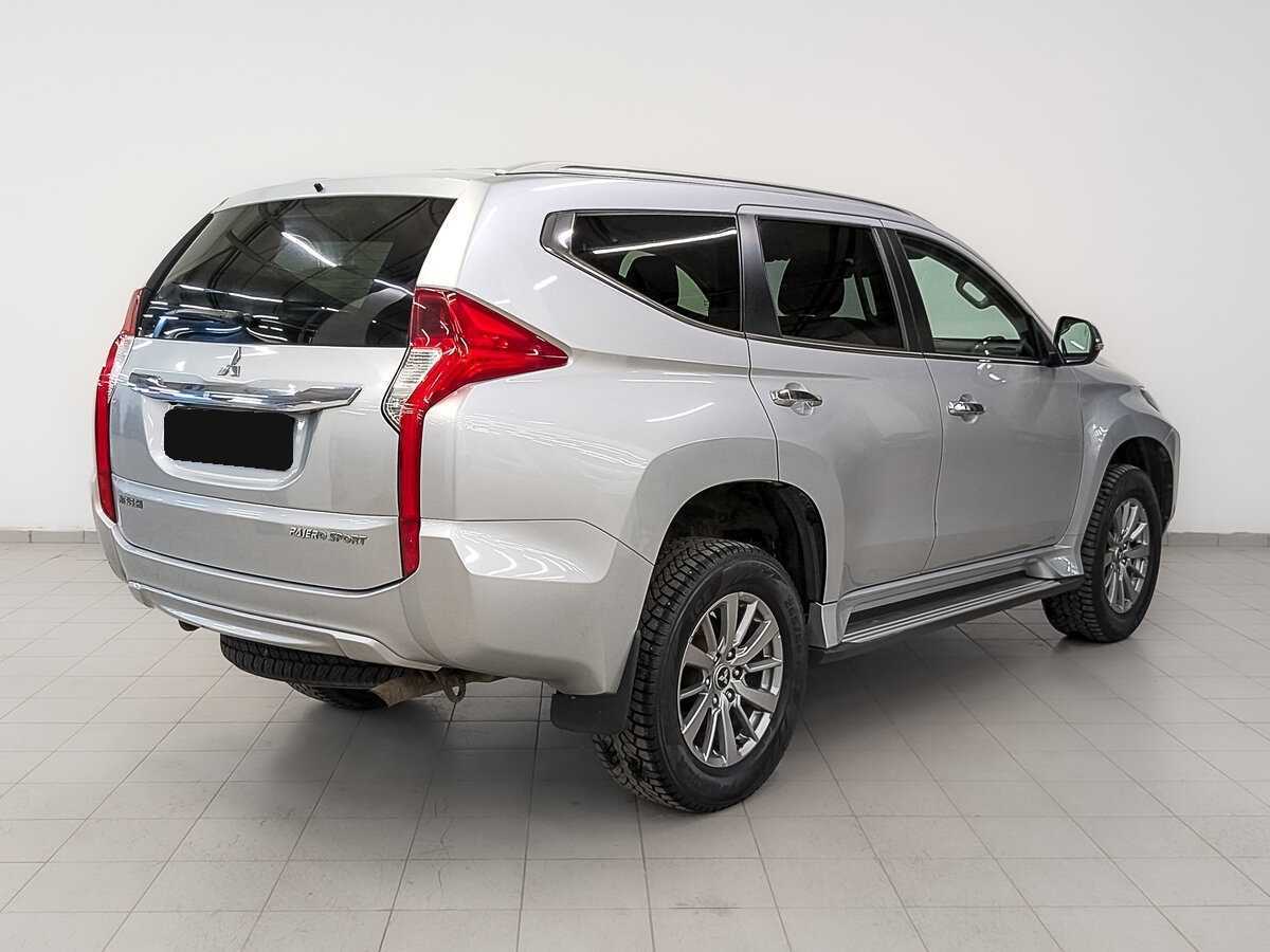 Mitsubishi Pajero Sport 2020 года с пробегом. Фото: #4