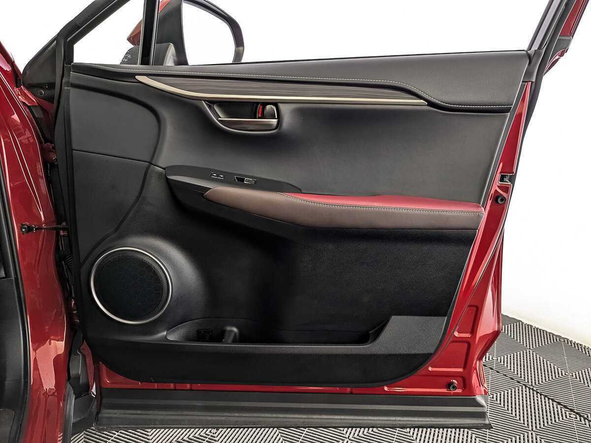 Lexus NX 2019 года с пробегом. Фото: #24