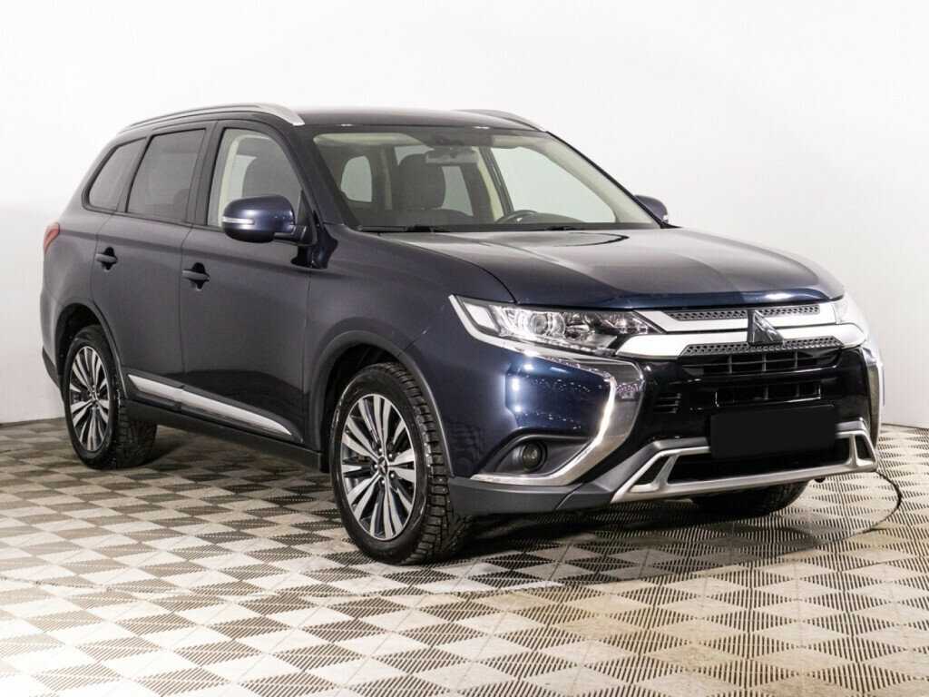 Mitsubishi Outlander 2018 года с пробегом. Фото: #2