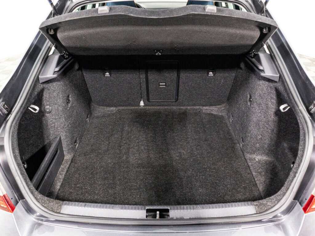 Skoda Octavia 2019 года с пробегом. Фото: #17