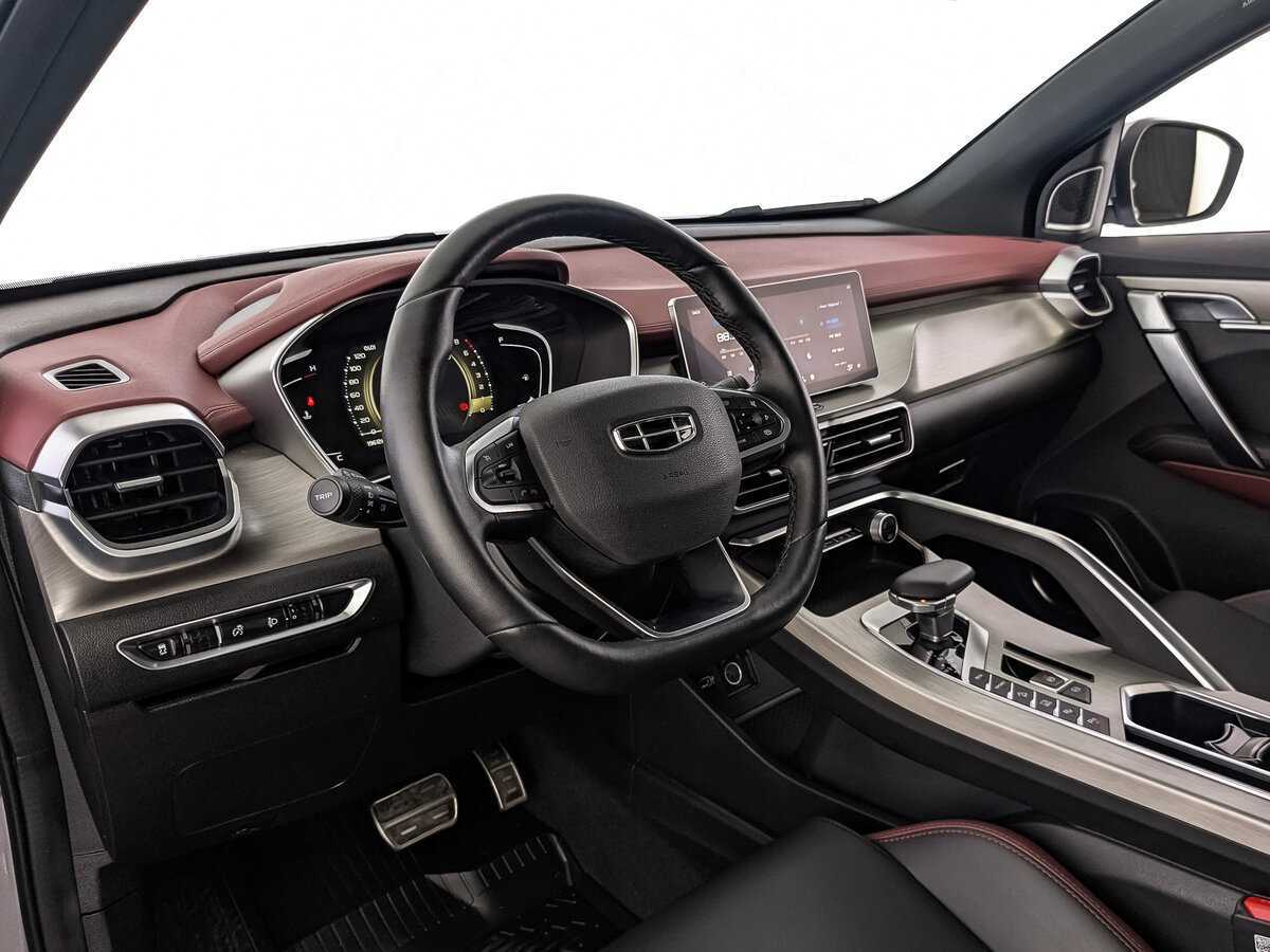 Geely Coolray 2023 года с пробегом. Фото: #12