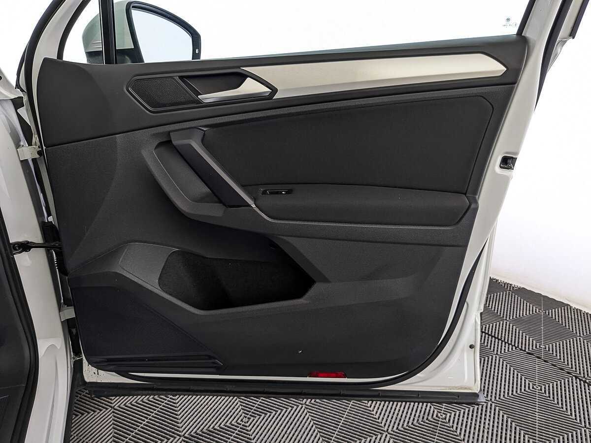 Volkswagen Tiguan 2018 года с пробегом. Фото: #22