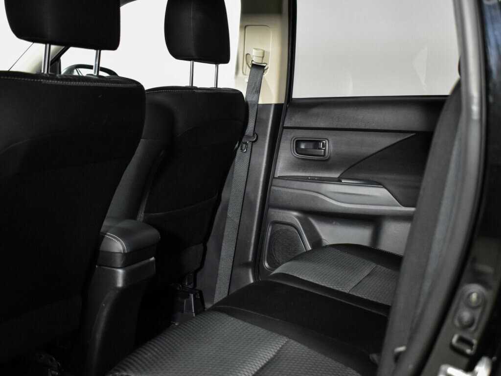 Mitsubishi Outlander 2019 года с пробегом. Фото: #10