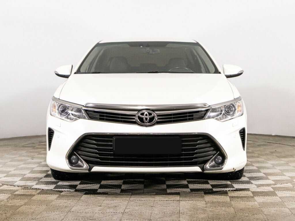 Toyota Camry 2015 года с пробегом. Фото: #1