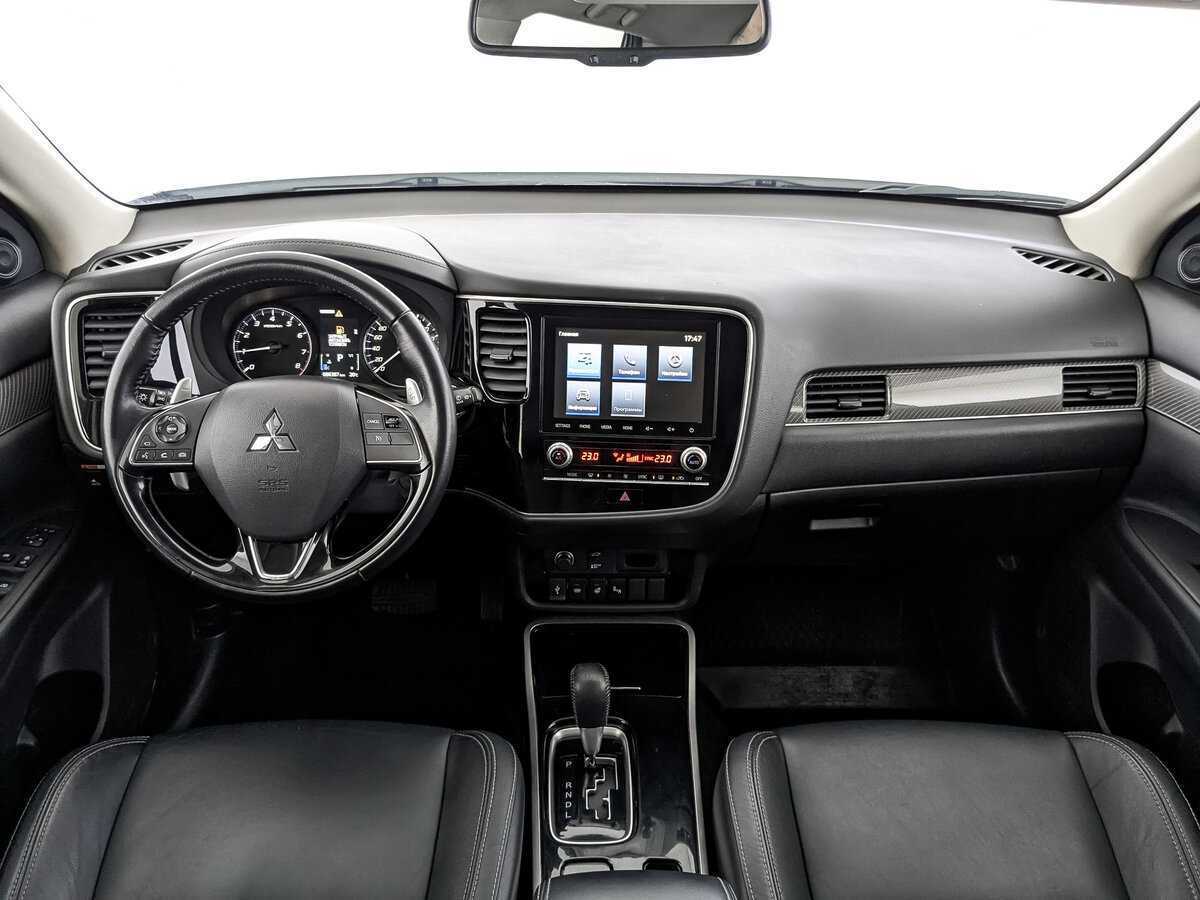 Mitsubishi Outlander 2021 года с пробегом. Фото: #11