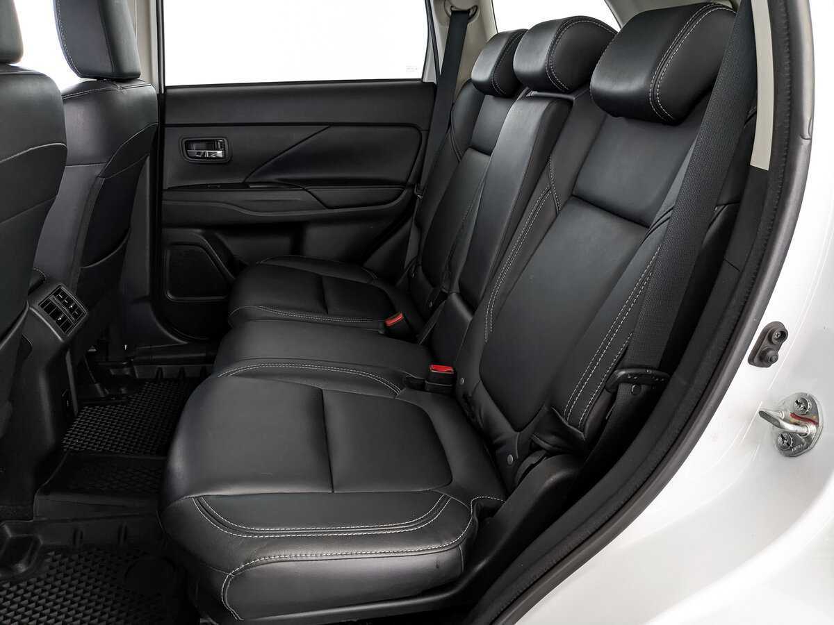 Mitsubishi Outlander 2021 года с пробегом. Фото: #15