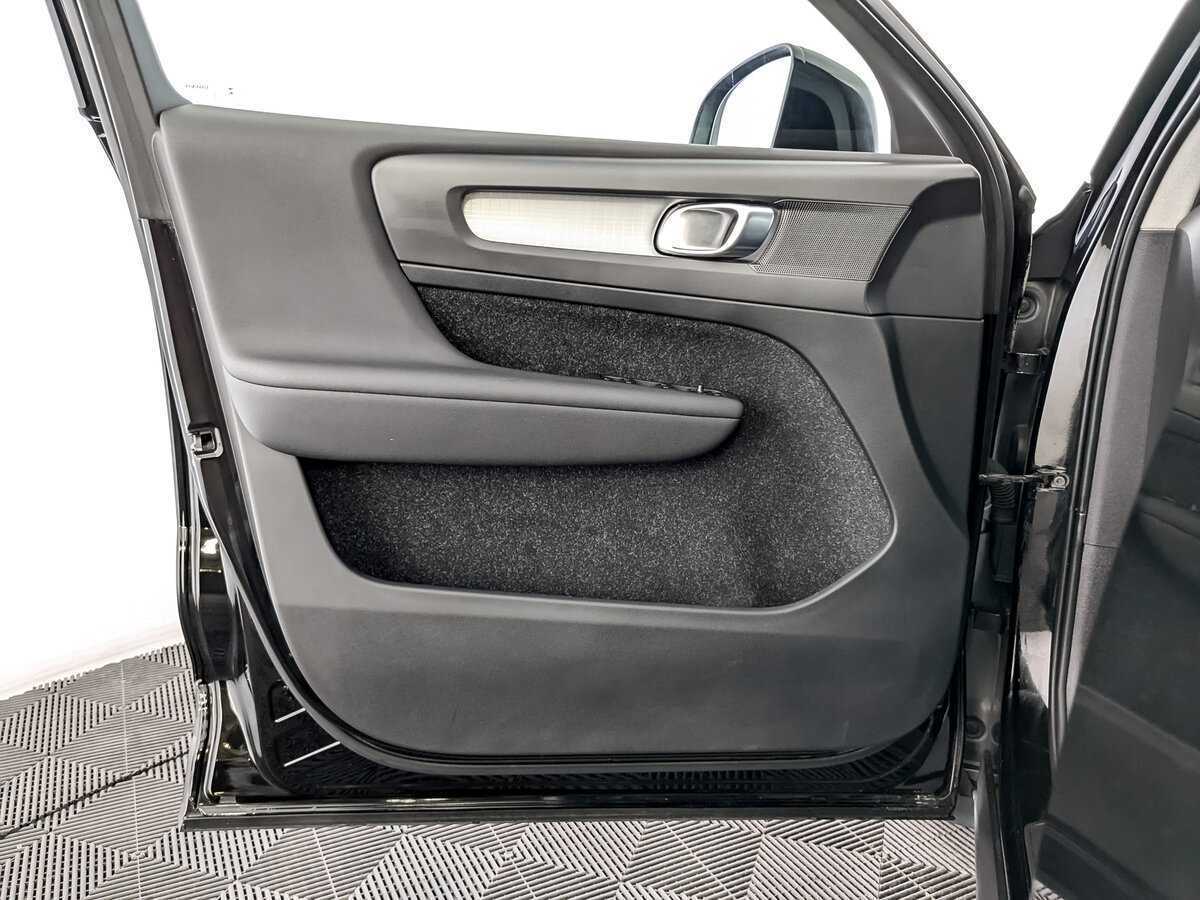 Volvo XC40 2019 года с пробегом. Фото: #20