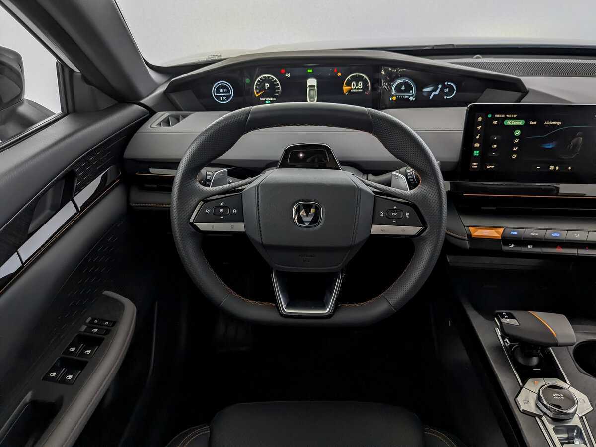 Changan UNI-V 2023 года с пробегом. Фото: #19