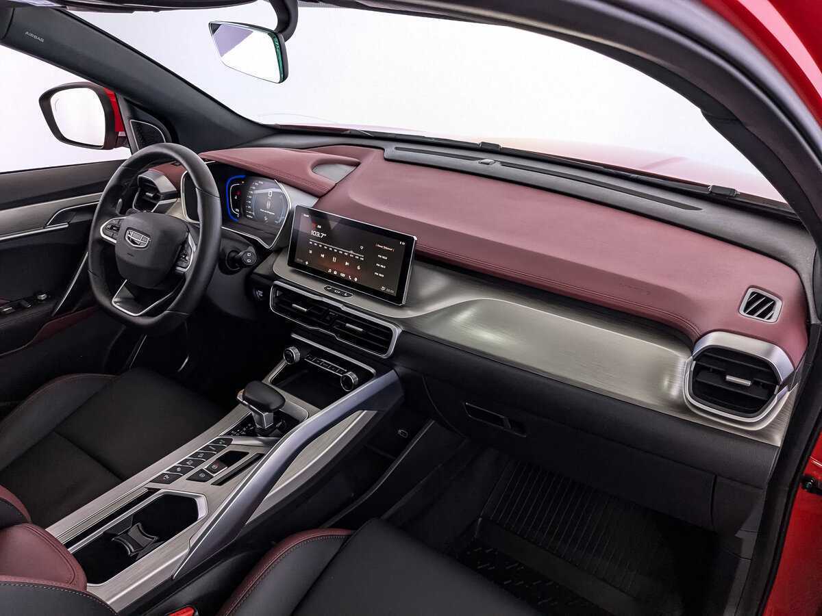 Geely Coolray 2023 года с пробегом. Фото: #12