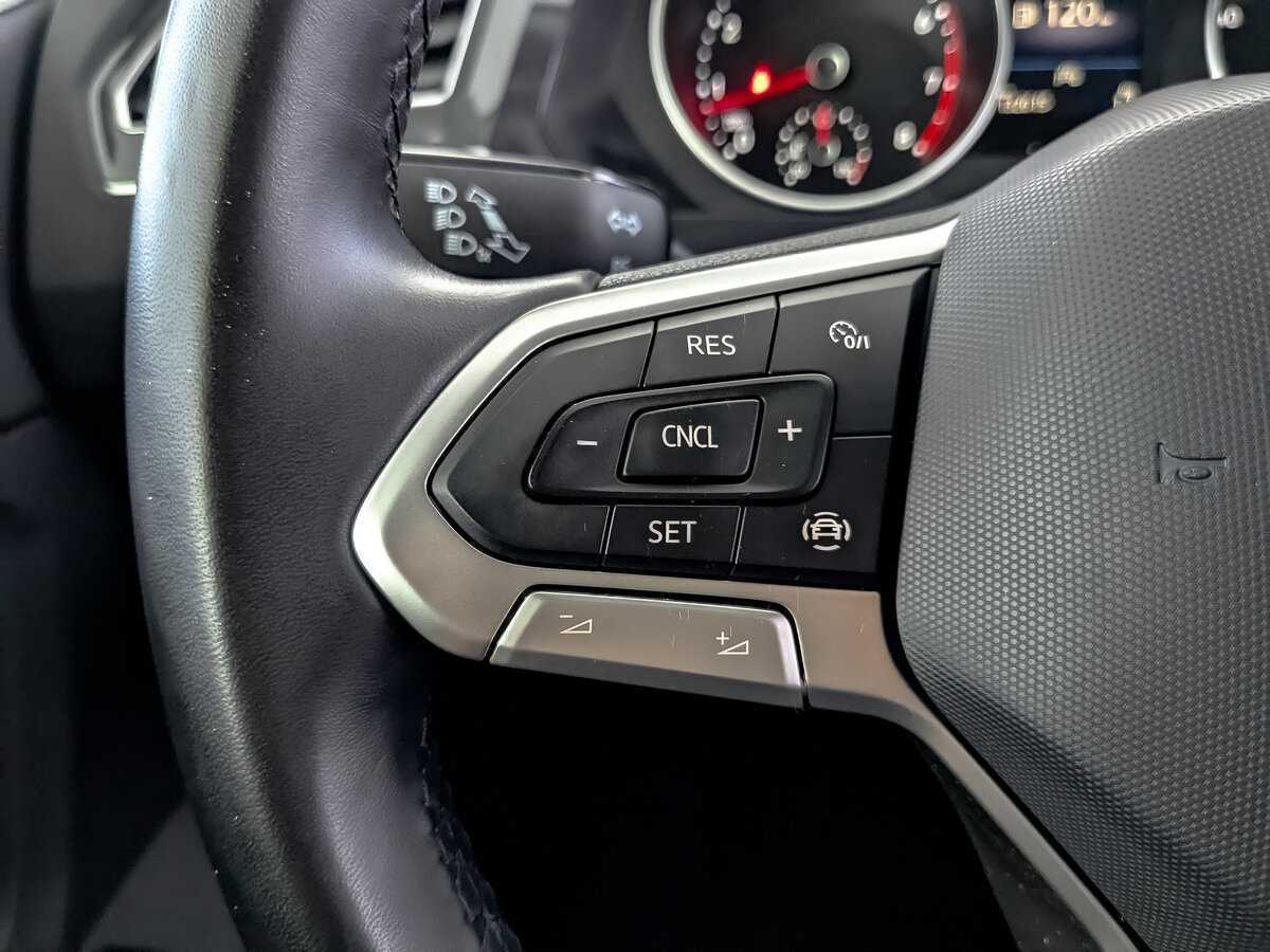 Volkswagen Tiguan 2021 года с пробегом. Фото: #26