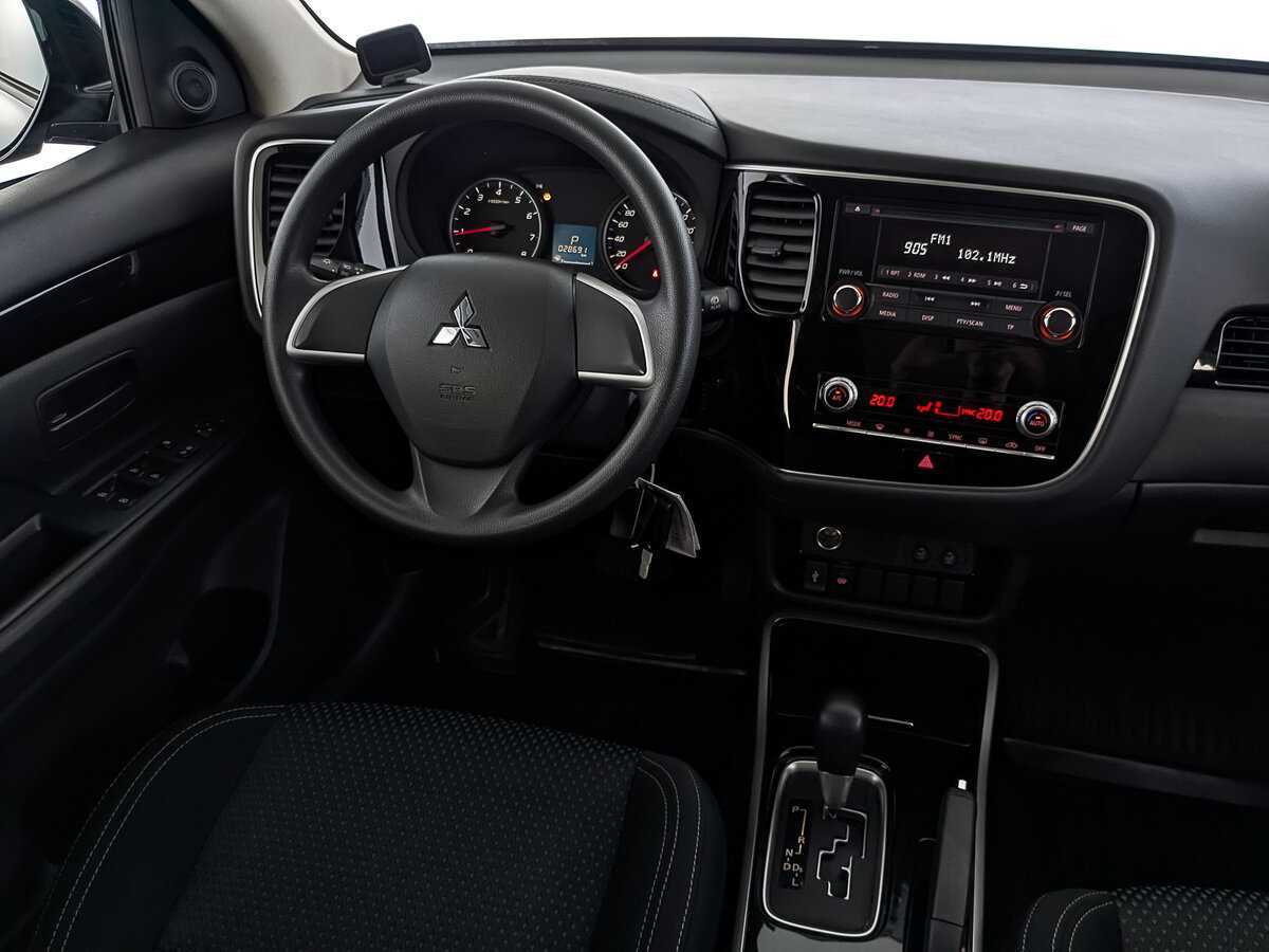 Mitsubishi Outlander 2021 года с пробегом. Фото: #25