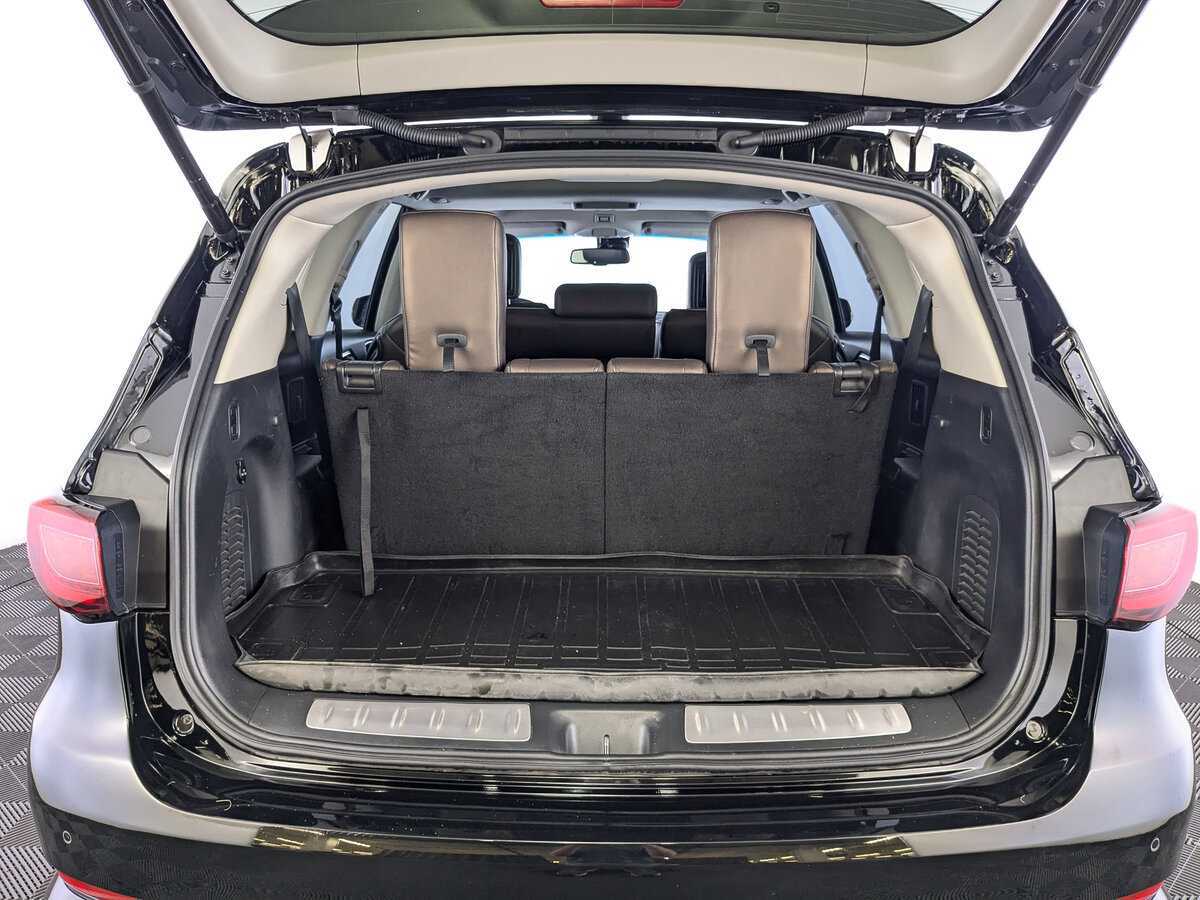 Infiniti QX60 2018 года с пробегом. Фото: #9