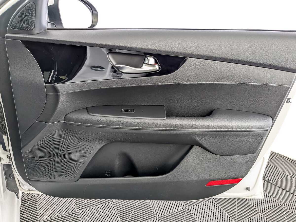 Kia Cerato 2021 года с пробегом. Фото: #23