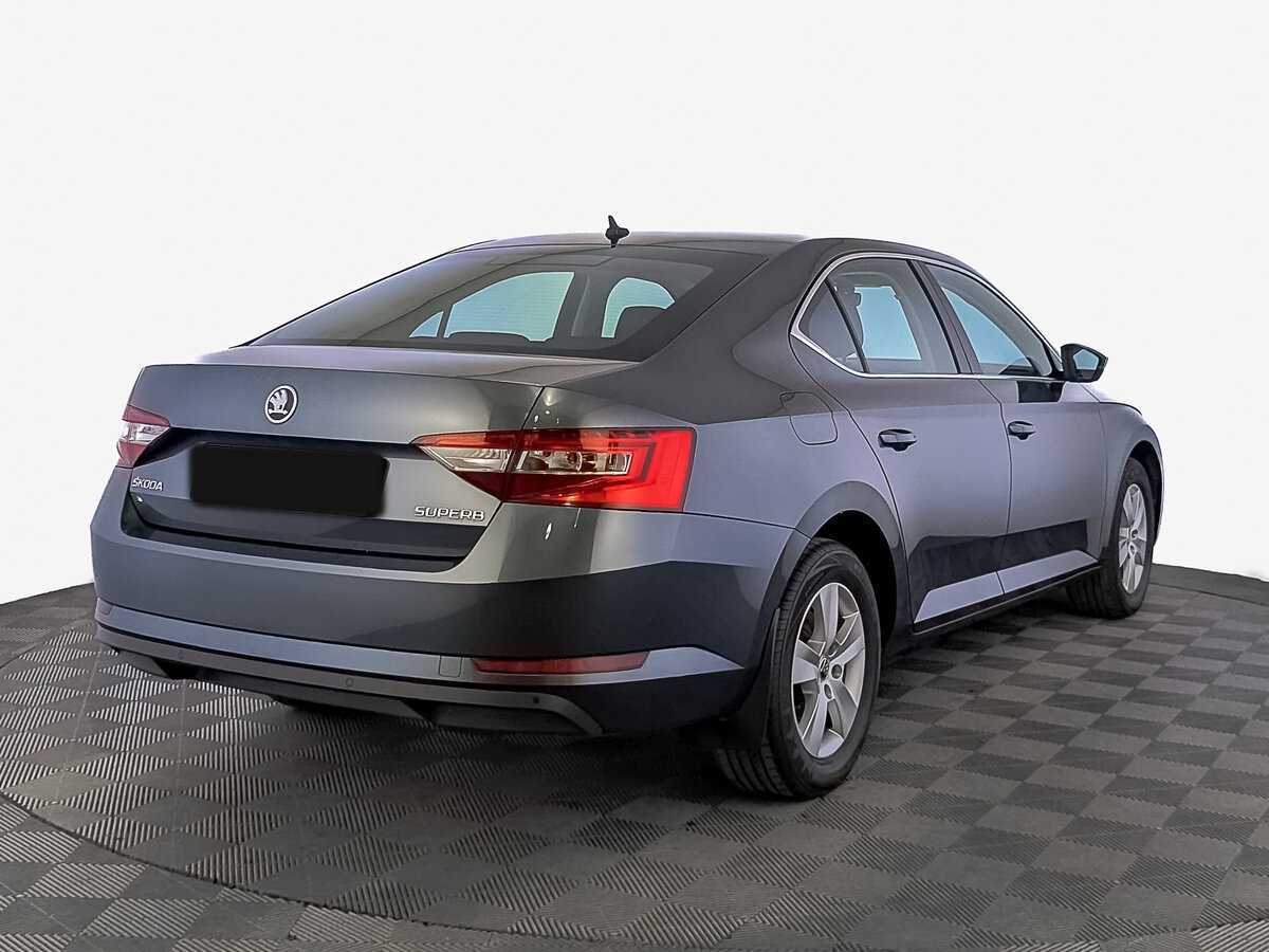 Skoda Superb 2019 года с пробегом. Фото: #4
