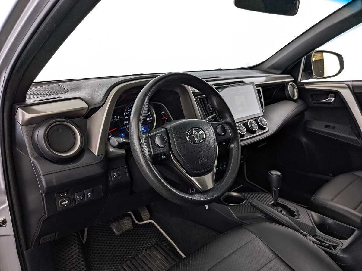 Toyota RAV4 2014 года с пробегом. Фото: #14