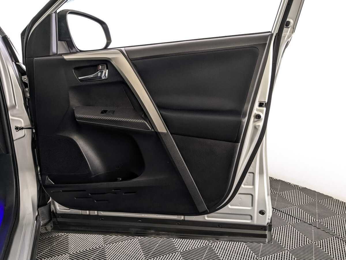 Toyota RAV4 2014 года с пробегом. Фото: #24