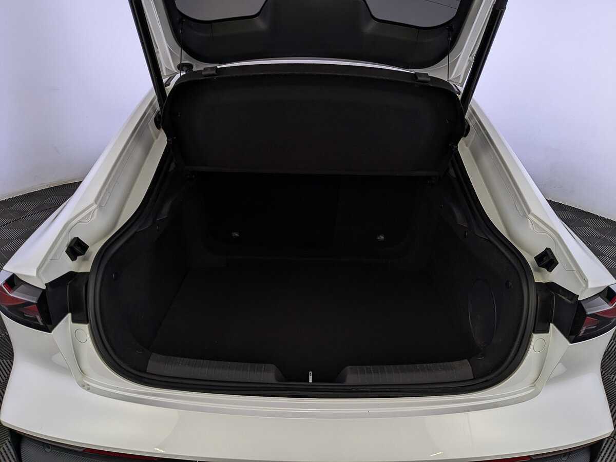 Changan UNI-V 2023 года с пробегом. Фото: #9