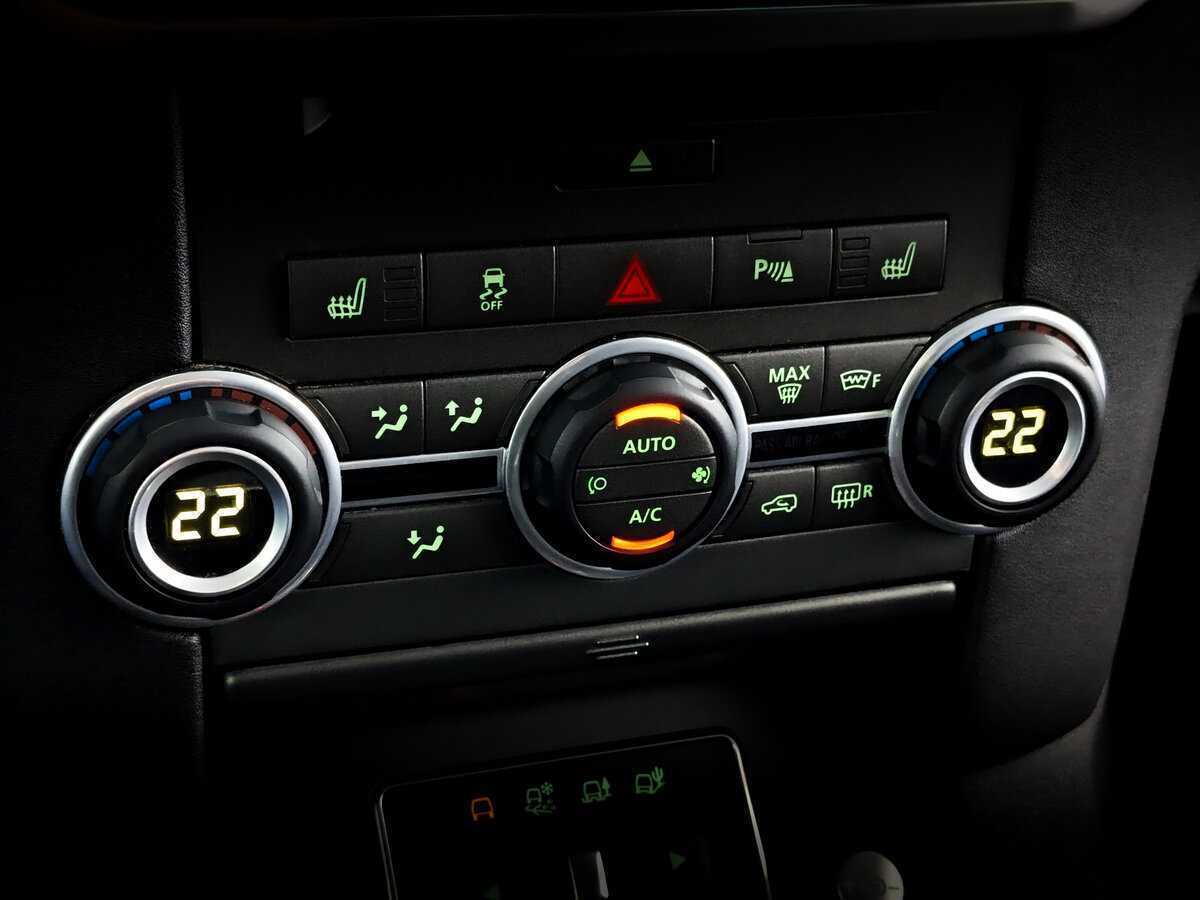 Land Rover Discovery 2015 года с пробегом. Фото: #22