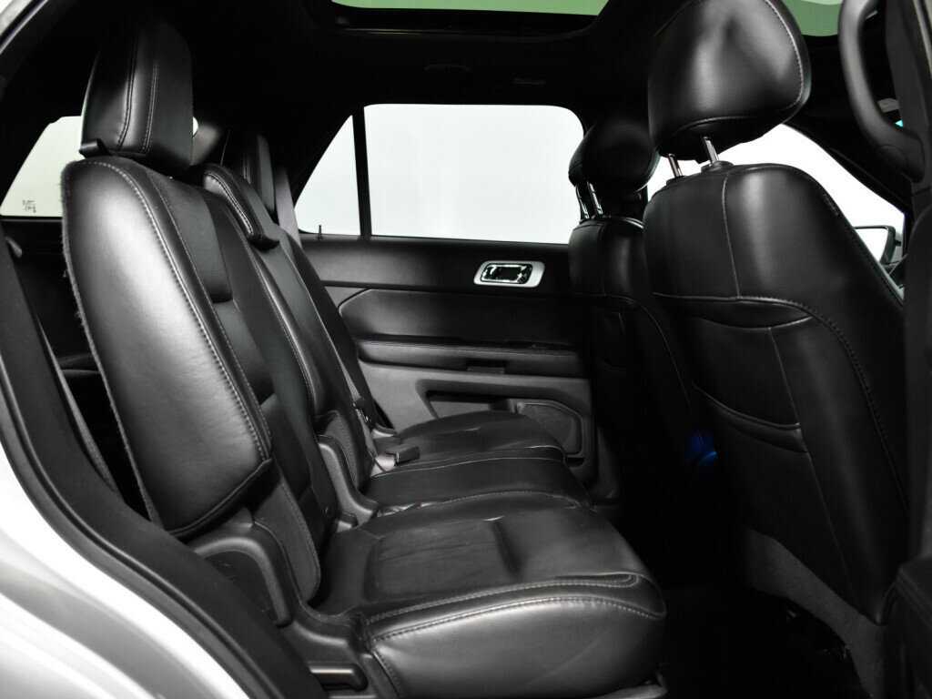 Ford Explorer 2014 года с пробегом. Фото: #9