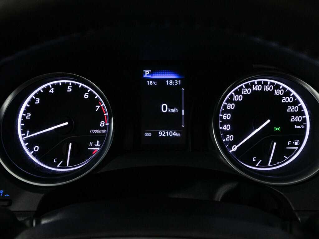 Toyota Camry 2021 года с пробегом. Фото: #11