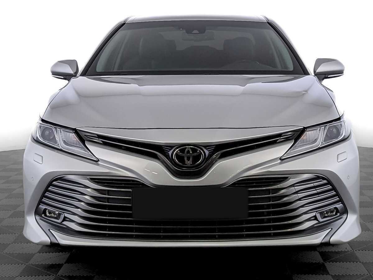 Toyota Camry 2019 года с пробегом. Фото: #1