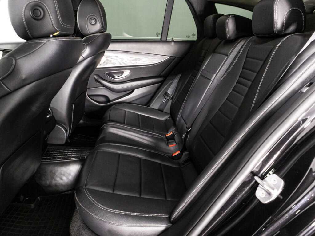 Mercedes-Benz E-Класс 2017 года с пробегом. Фото: #9