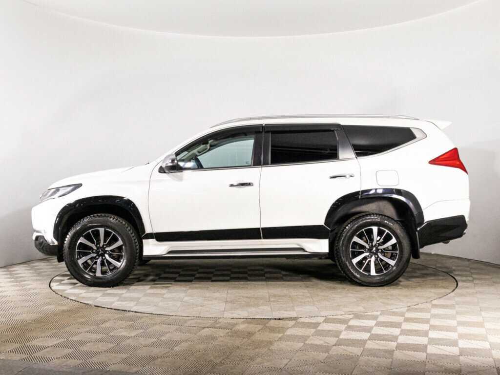 Mitsubishi Pajero Sport 2018 года с пробегом. Фото: #7