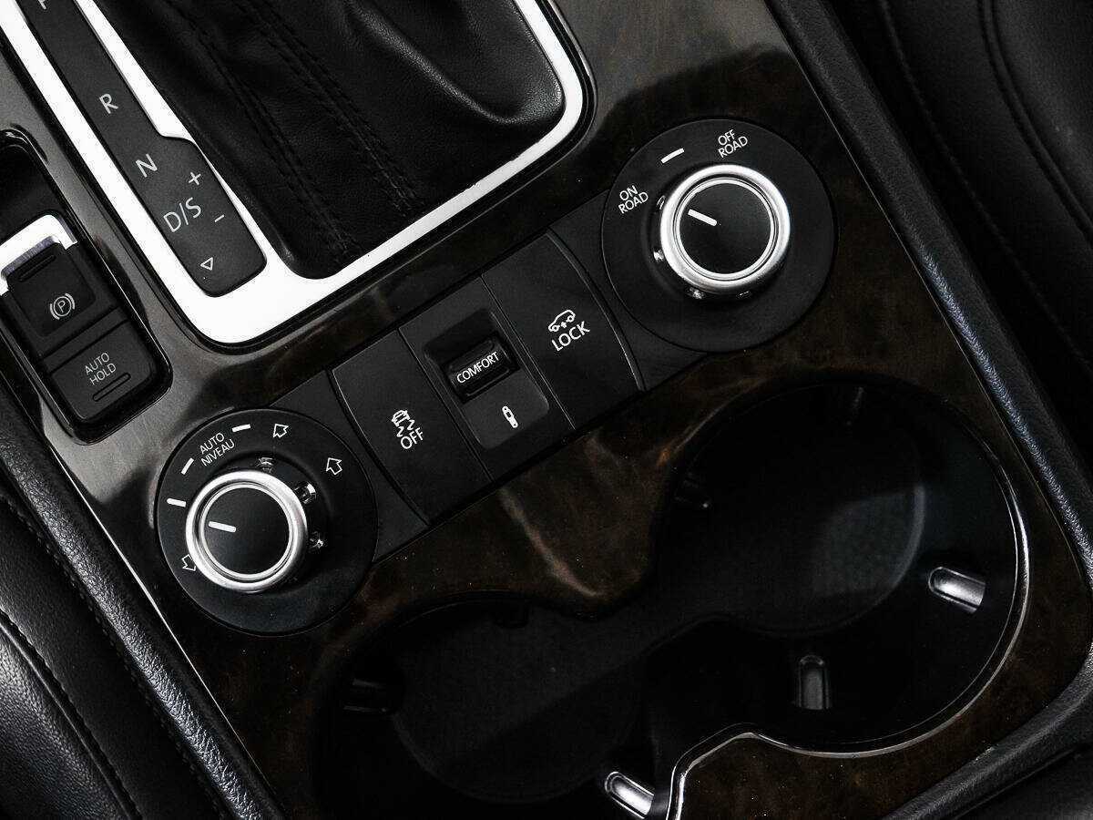Volkswagen Touareg 2012 года с пробегом. Фото: #11