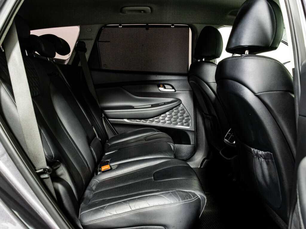 Hyundai Santa Fe 2018 года с пробегом. Фото: #19